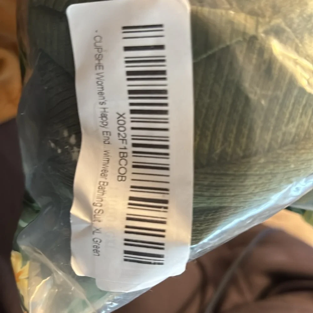 CUPSHE Women's One Piece Ruffle Wrap Textured Beach Swimsuit - Picture 5 of 6